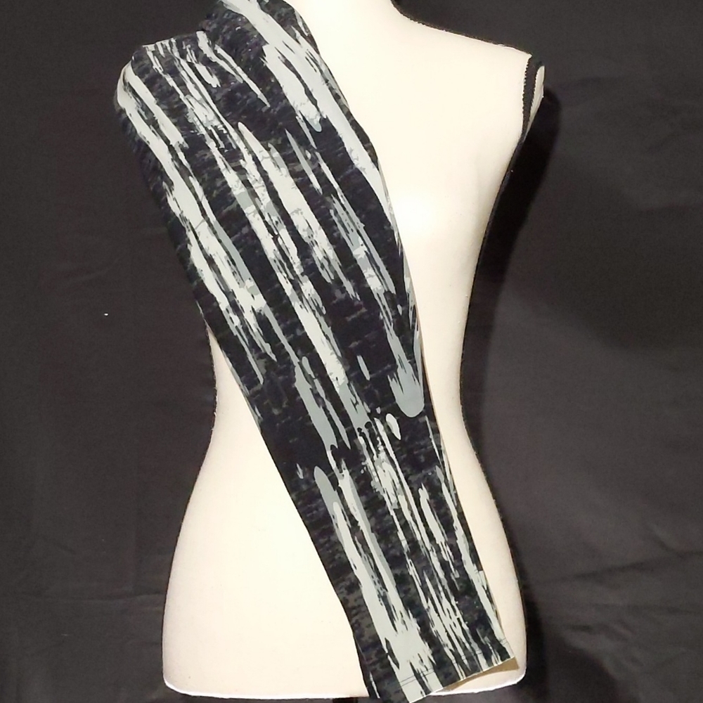 LuLaRoe Buttery Soft Leggings